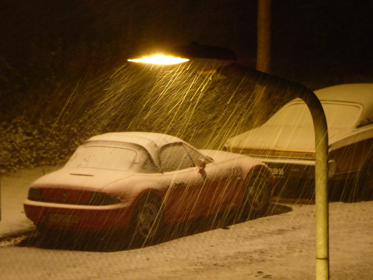 Het heeft afgelopen nacht gesneeuwd op veel plaatsen. Foto: Chris Meewis