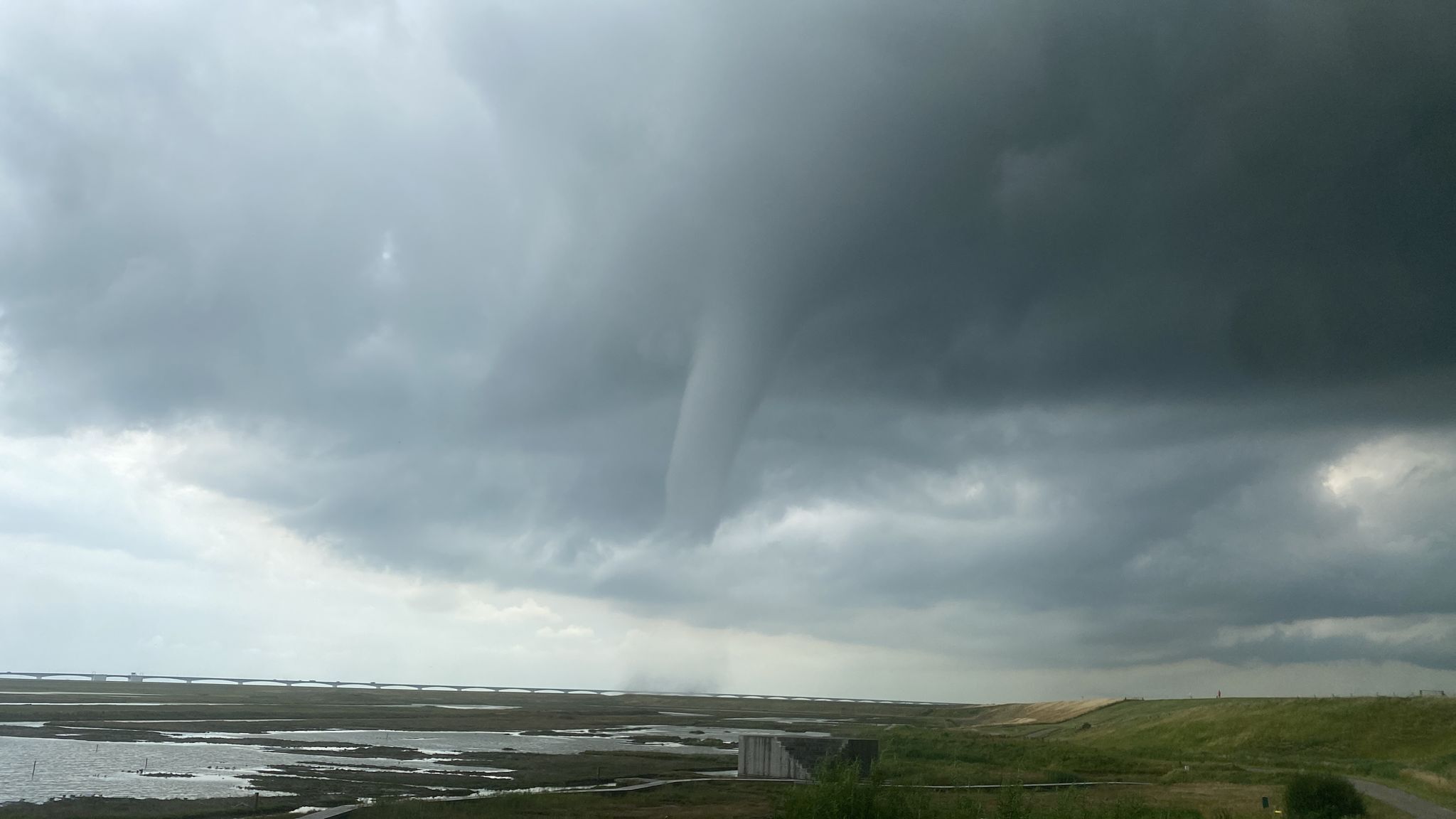 Tornado in Zierikzee op 27 juni. Foto: Gerco de Haas