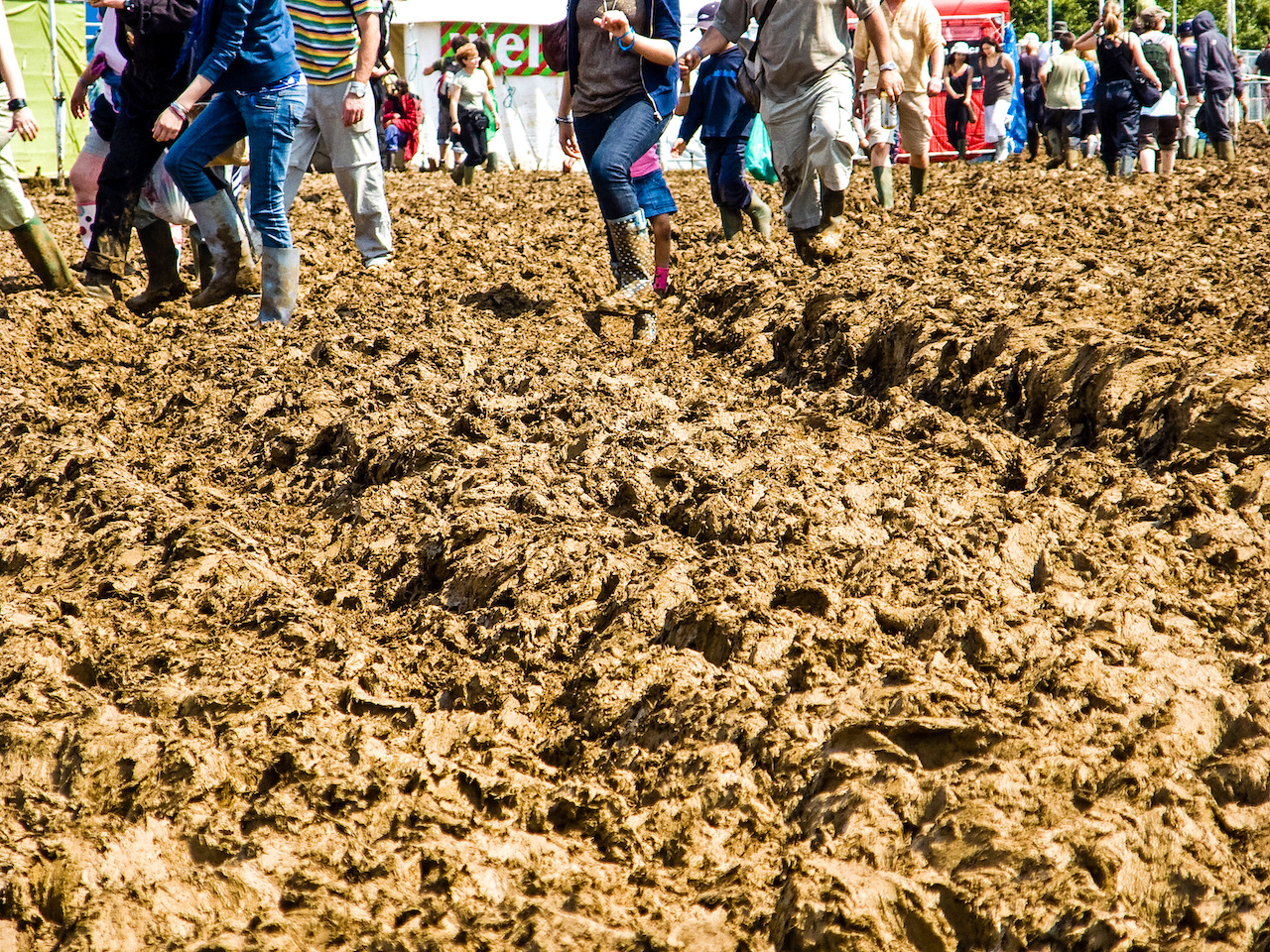 Hoe Overleef Je Een Modderfestival?