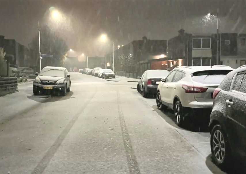 Eerste sneeuwvlokken winter 2023/2024 in Kerkrade. Bron: Track88