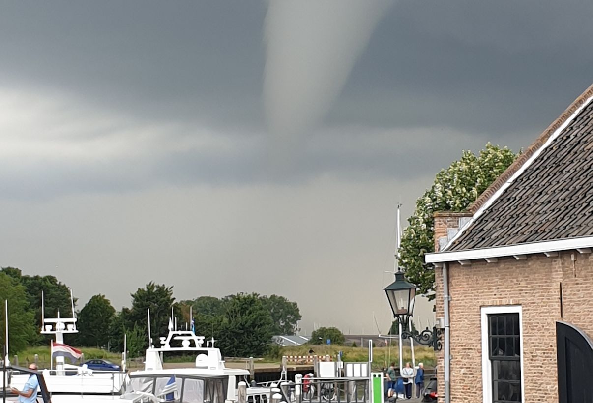 De tornado in 2022 in Zierikzee. Foto: Leroy van Steenis.