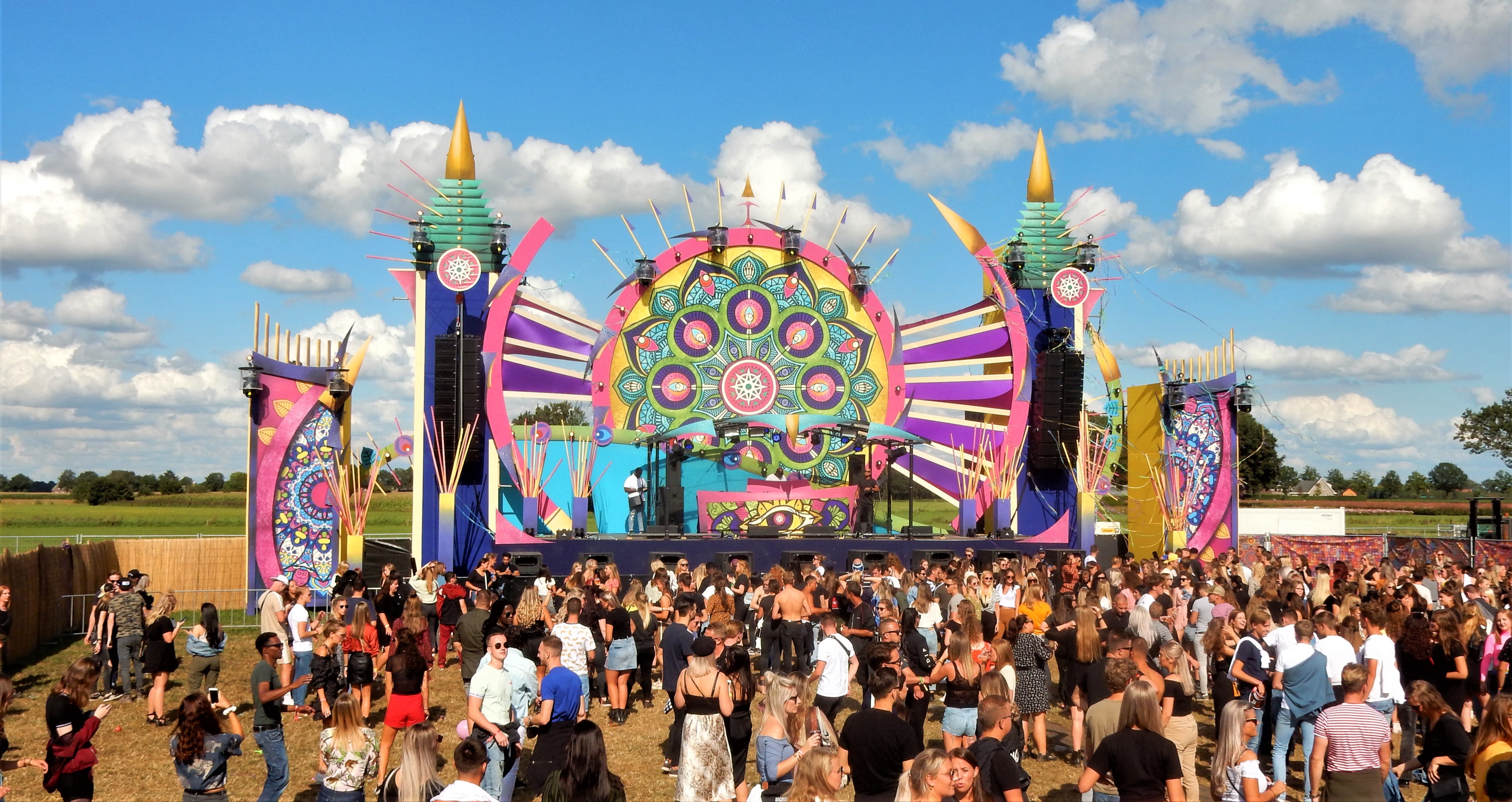 Het wordt op veel plaatsen een warm festivalweekend! Foto: Paul Hermans