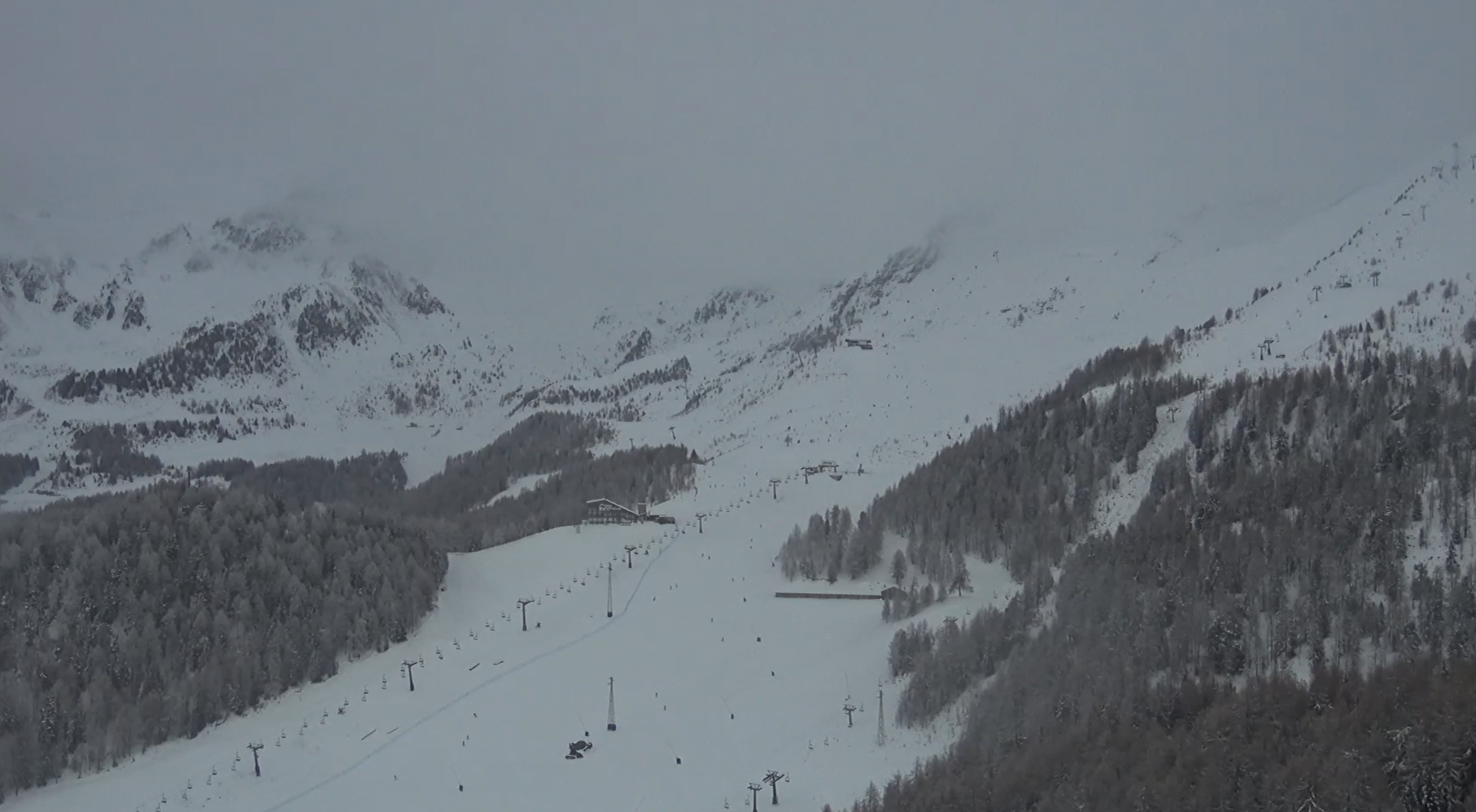 Sneeuwval op maandag in het Italiaanse Pia - Grimondet (2282 meter hoogte). Bron: Feratel