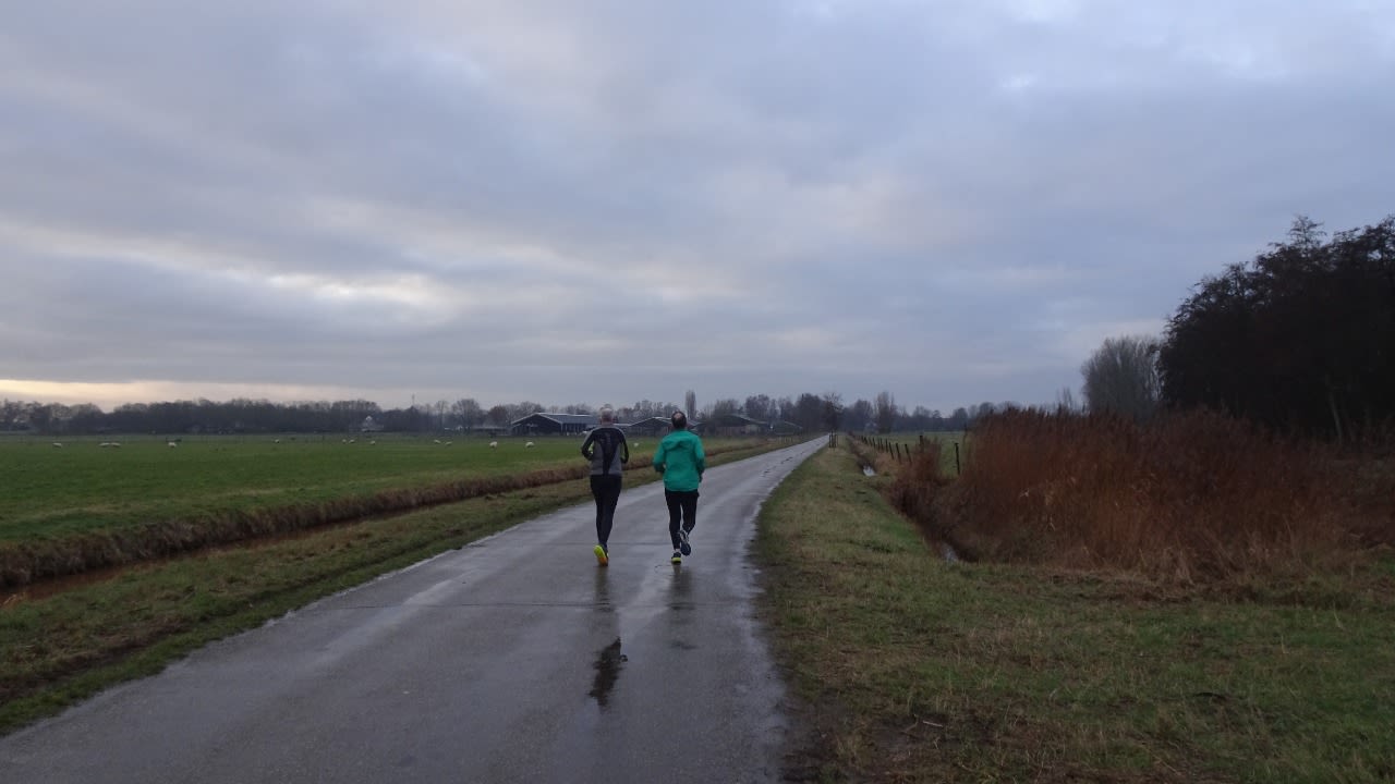 Ook dinsdag kun je tussen de regen door prima hardlopen. Foto: Gerard van Vugt