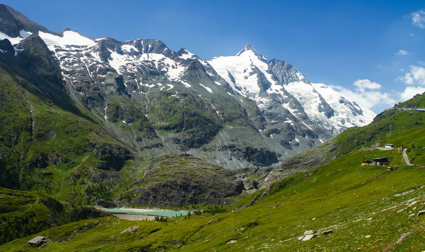 In de zomermaanden liggen de Alpenweiden er prachtig bij. Foto: Wilfred Janssen