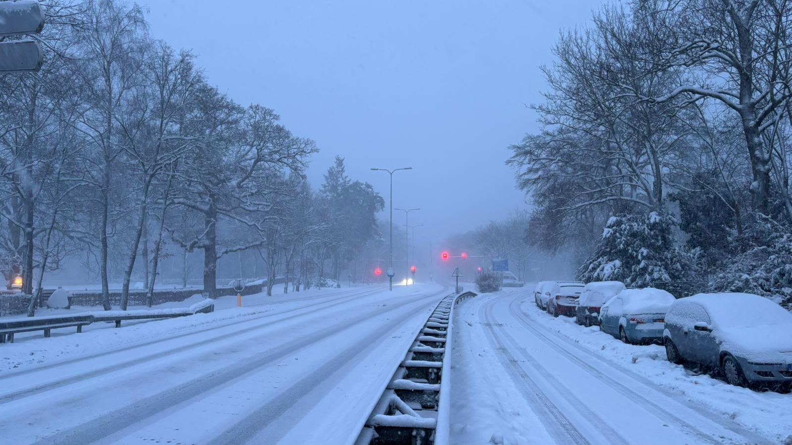 Veel mensen houden zich aan het thuiswerkadvies. Foto: Jaco van Wezel