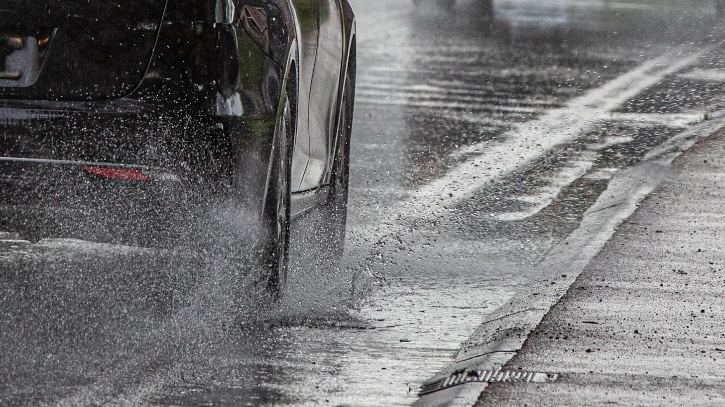 Aquaplaning. Foto: Ab Donker.