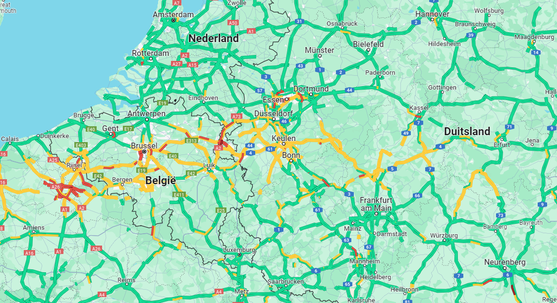 Google Maps clearly show where traffic is affected by heavy snowfall or, abroad, by icy conditions.  Source: Google Maps.