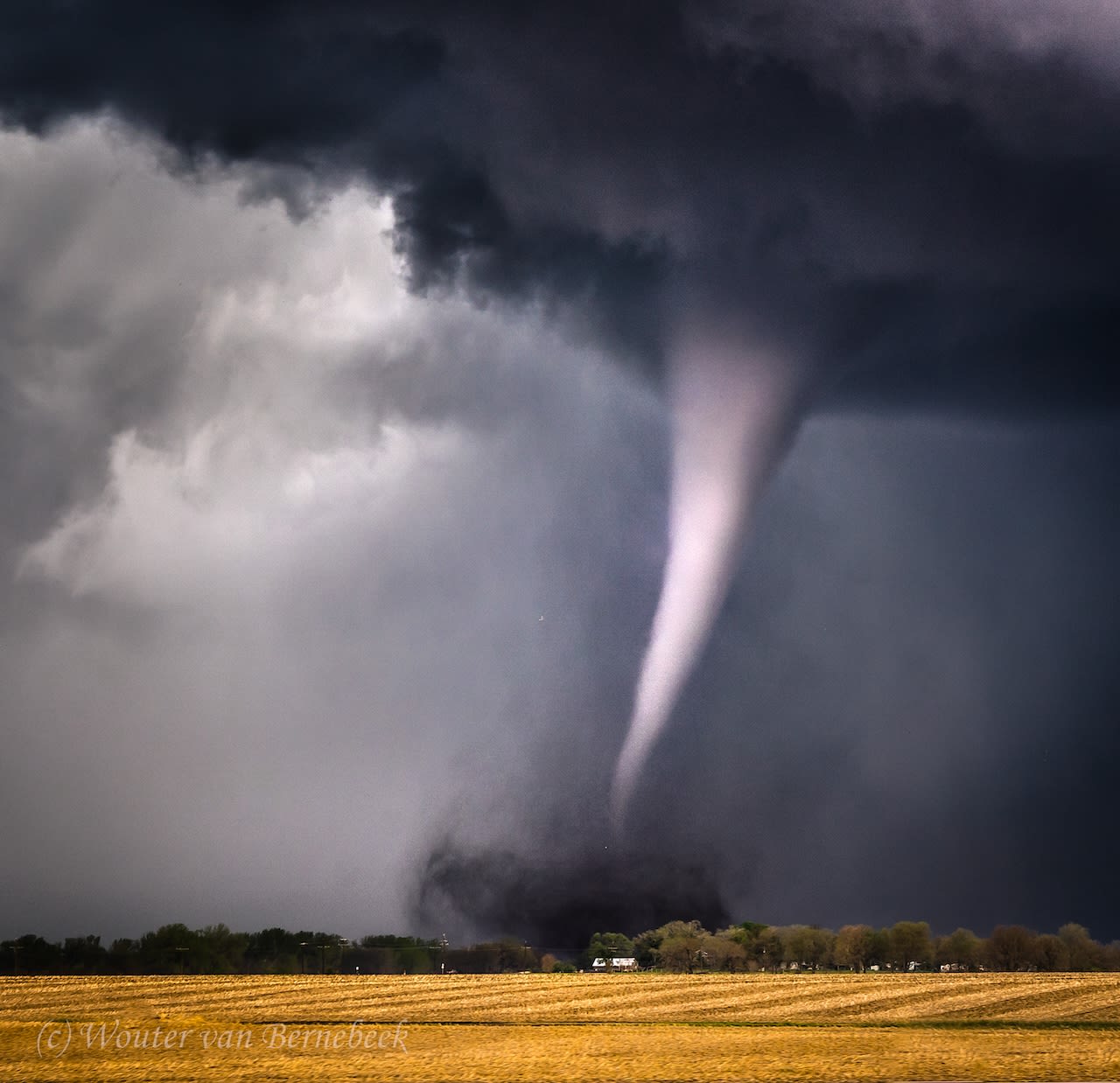 Tornado in de Amerikaanse staat Nebraska, op 26 april 2024. Foto: Wouter van Bernebeek.