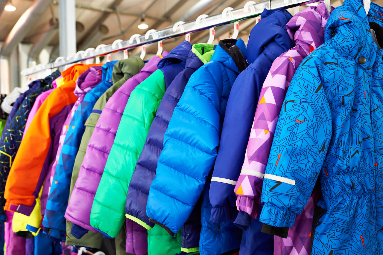 Skikleding. Foto: Adobe Stock / Sergey Ryzhov