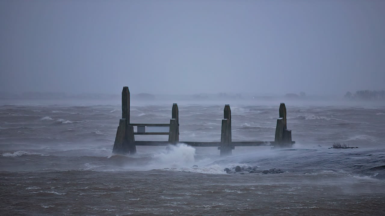 Een zware storm aan zee. Archieffoto: Simone Genna Wiersma