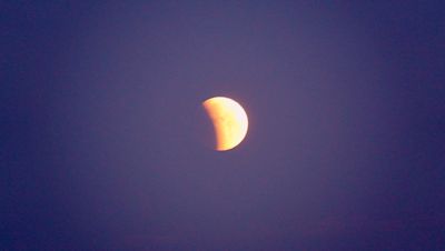 Gedeeltelijke maansverduistering op 28 augustus