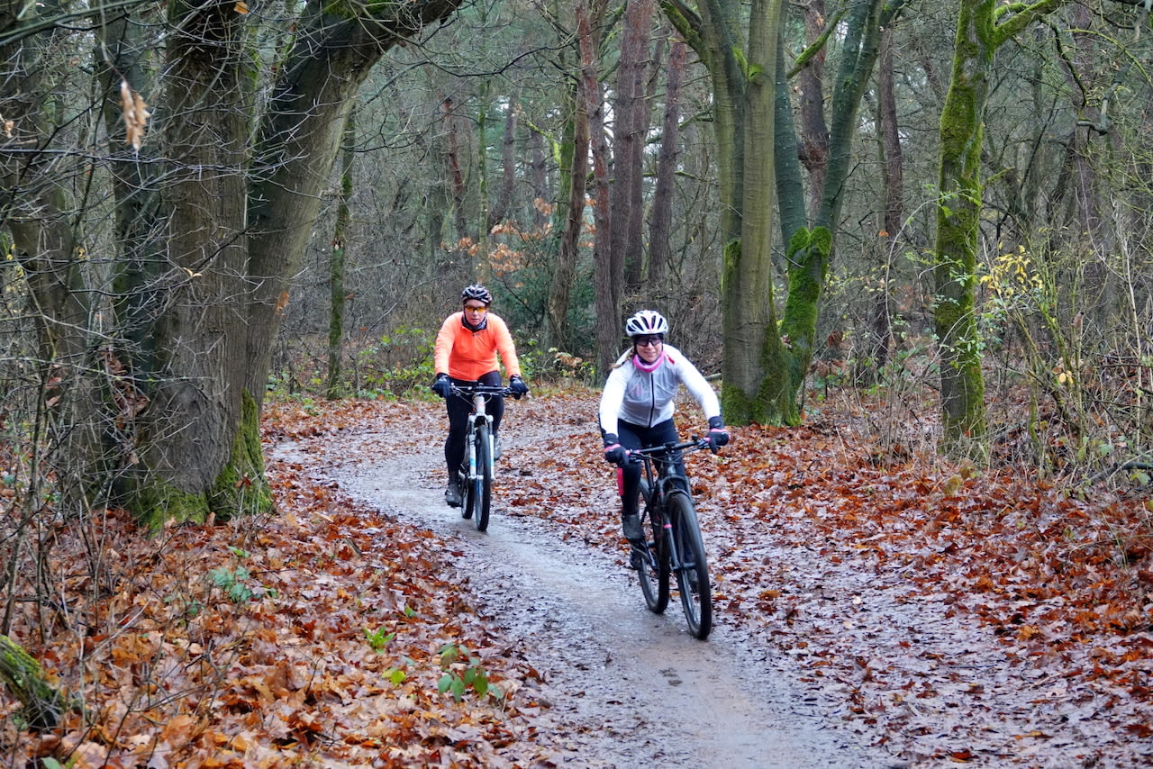 Mountainbike in december. Foto: Ben Saanen. 