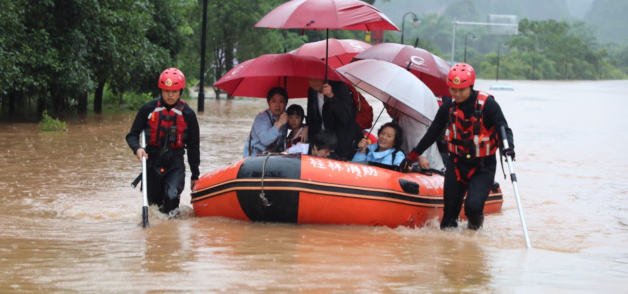 EPA-overstromingen-china-evacuatie-1280x600