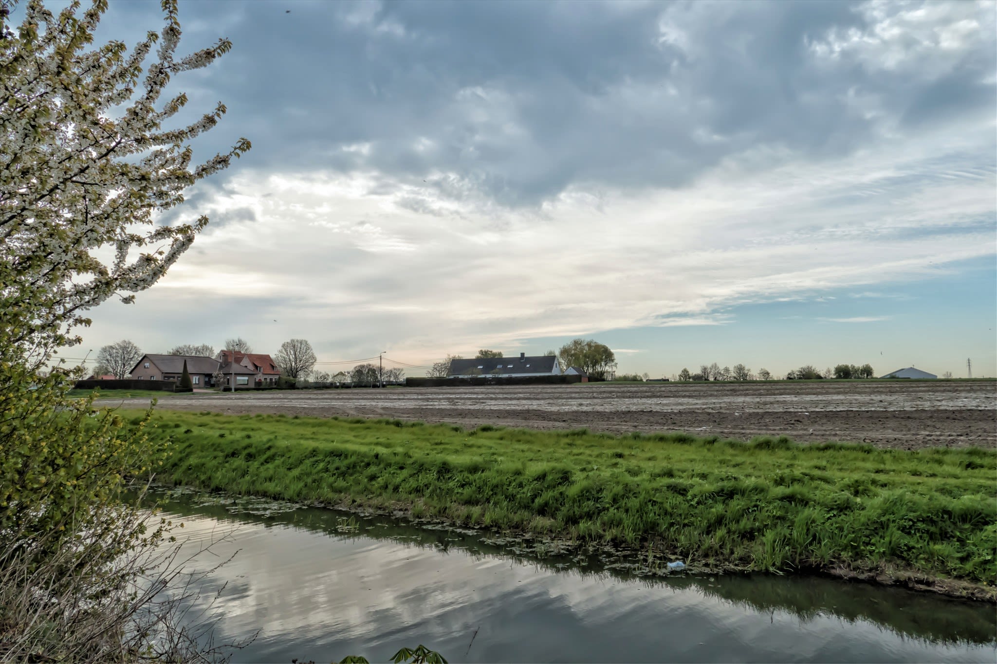 Sluierbewolking en stapelwolken
