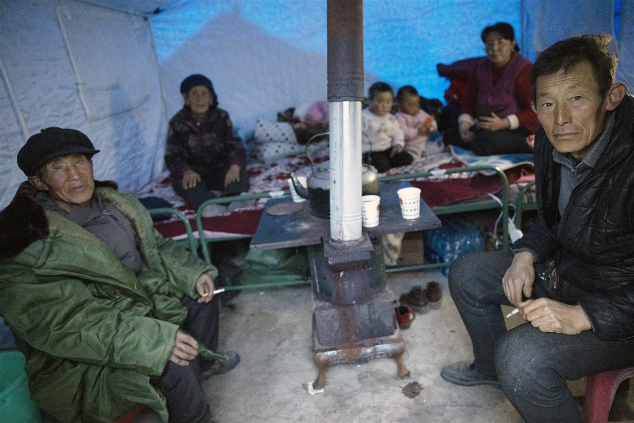 Recordkou in noorden van China treft aardbevingsslachtoffers