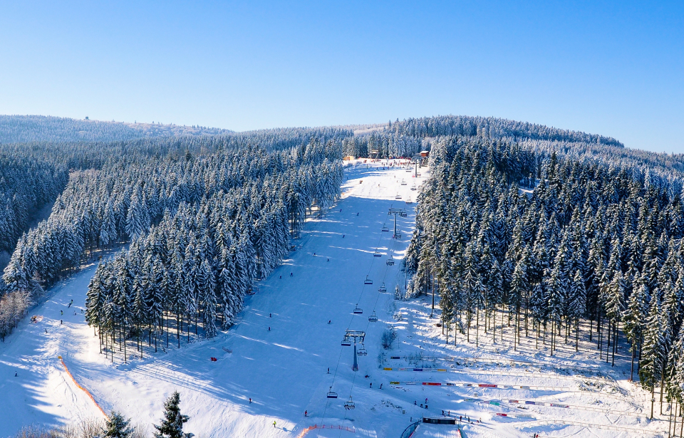 Wintersport in winterberg. Foto: Adobe stock / Marc Jedamus