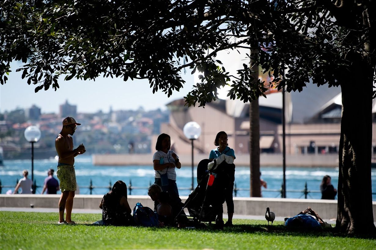 Zinderende lentehitte in Sydney deze dagen. Foto: ANP/EPA/STEVE MARKHAM AUSTRALIA AND NEW ZEALAND OUT