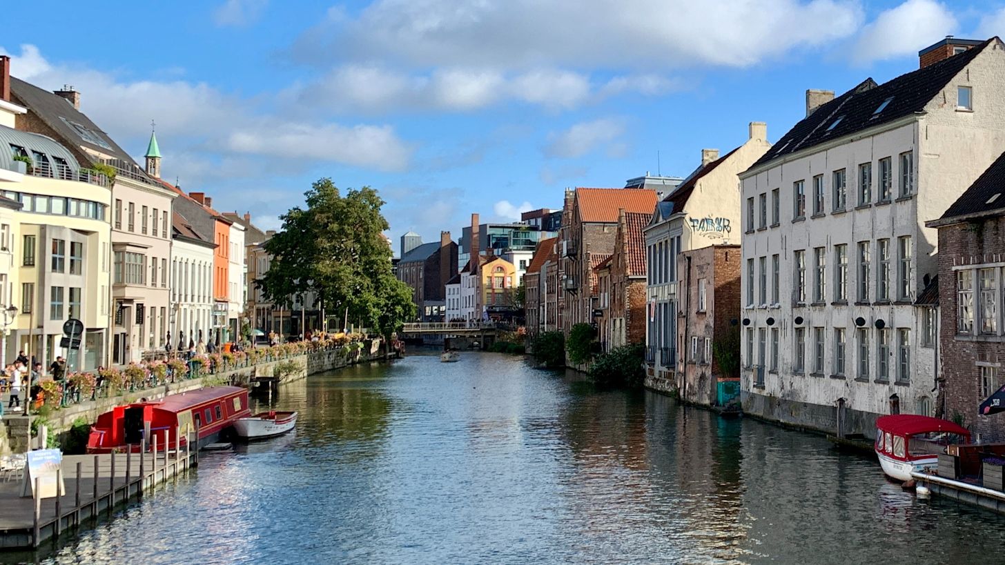 Zonnig en zacht herfstweer in Gent. Foto: Yannick Damen