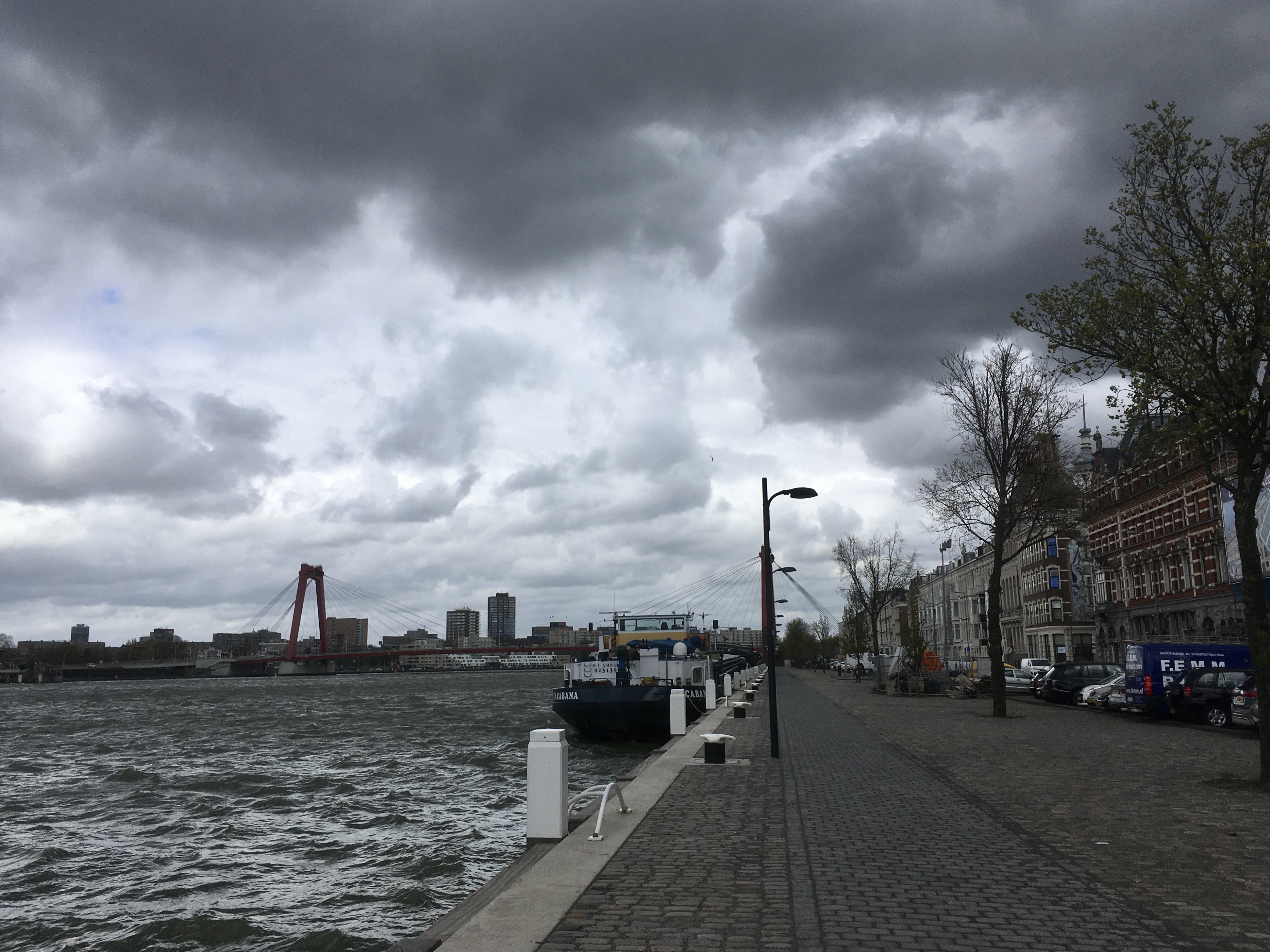 Onstuimig, kade, water, stapelwolken