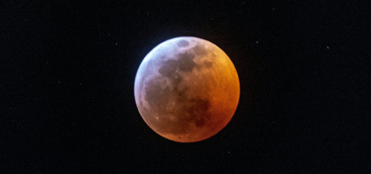 Bloedmaan-door-maansverduistering-op-21-januari-2019-1-1280x600