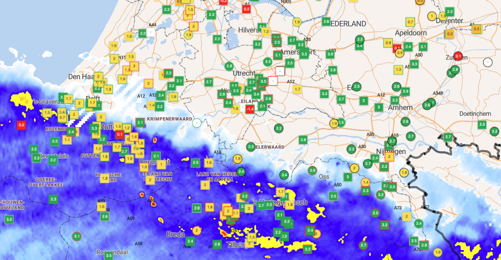 Actuele wegdektemperaturen en de regenzone. Bron: Infoplaza Gladheidsbestrijding.
