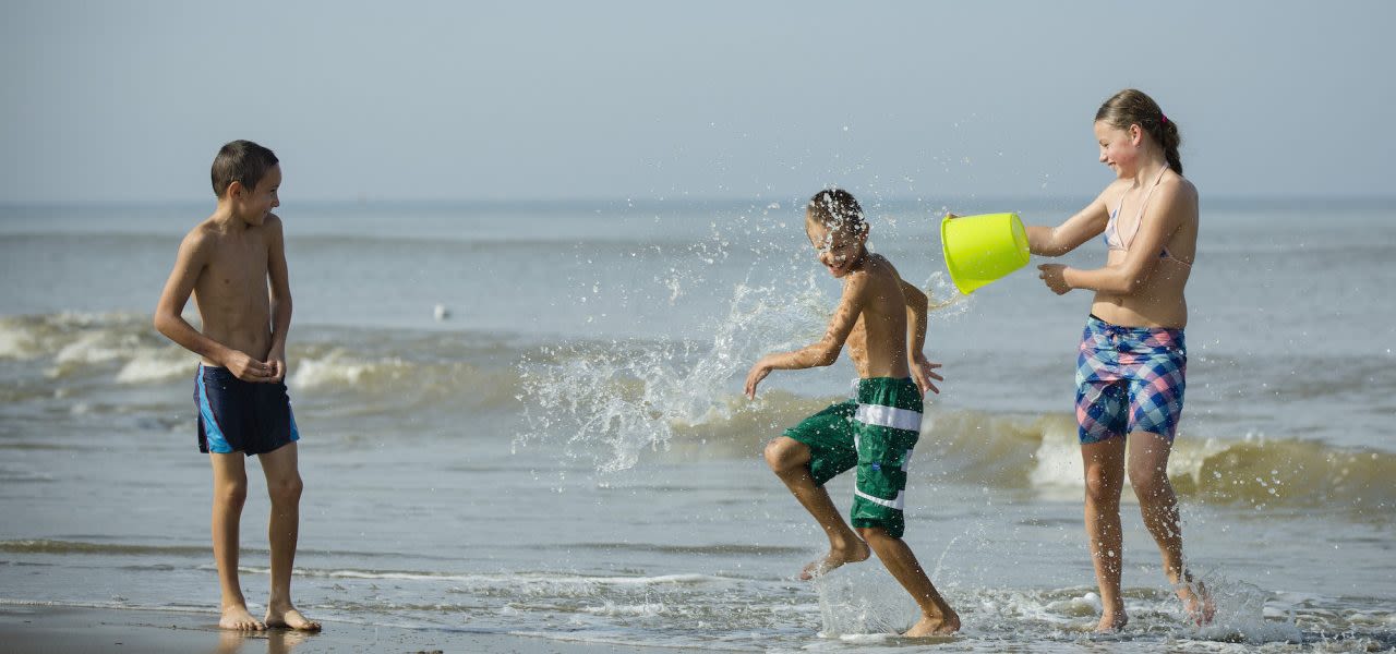 6ac4aab3-anp-bart-maat-strandweer-op-komst-1280x600