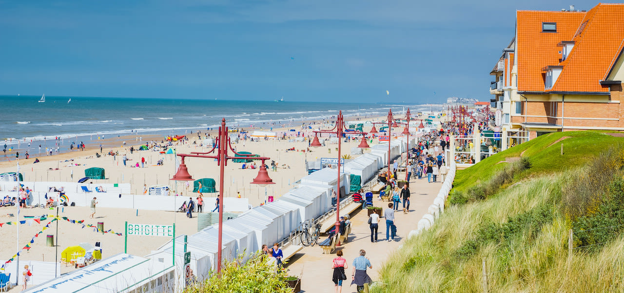 Strand De Haan België. Foto: Adobe Stock / dihetbo.