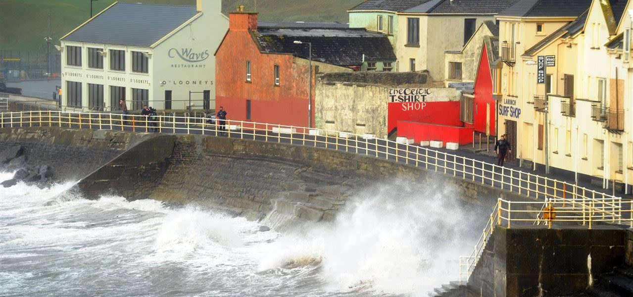 Ierland-storm-Ophelia-1279x600