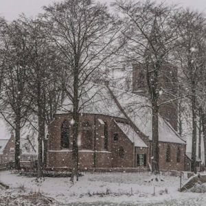 Waarom blijft sneeuw soms liggen bij temperaturen boven nul?