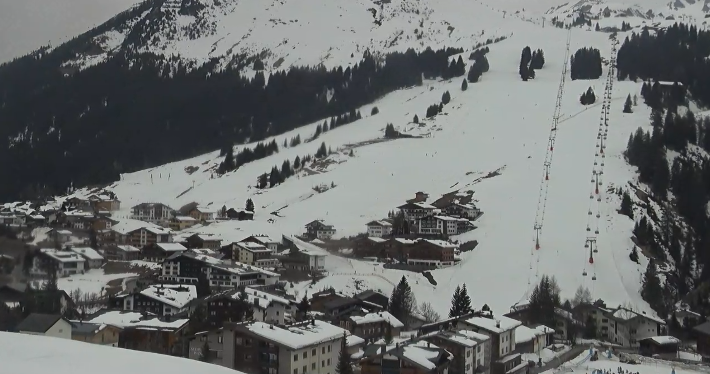 Webcambeelden Lech, Oostenrijk 23-3-2026. Bron: Feratel