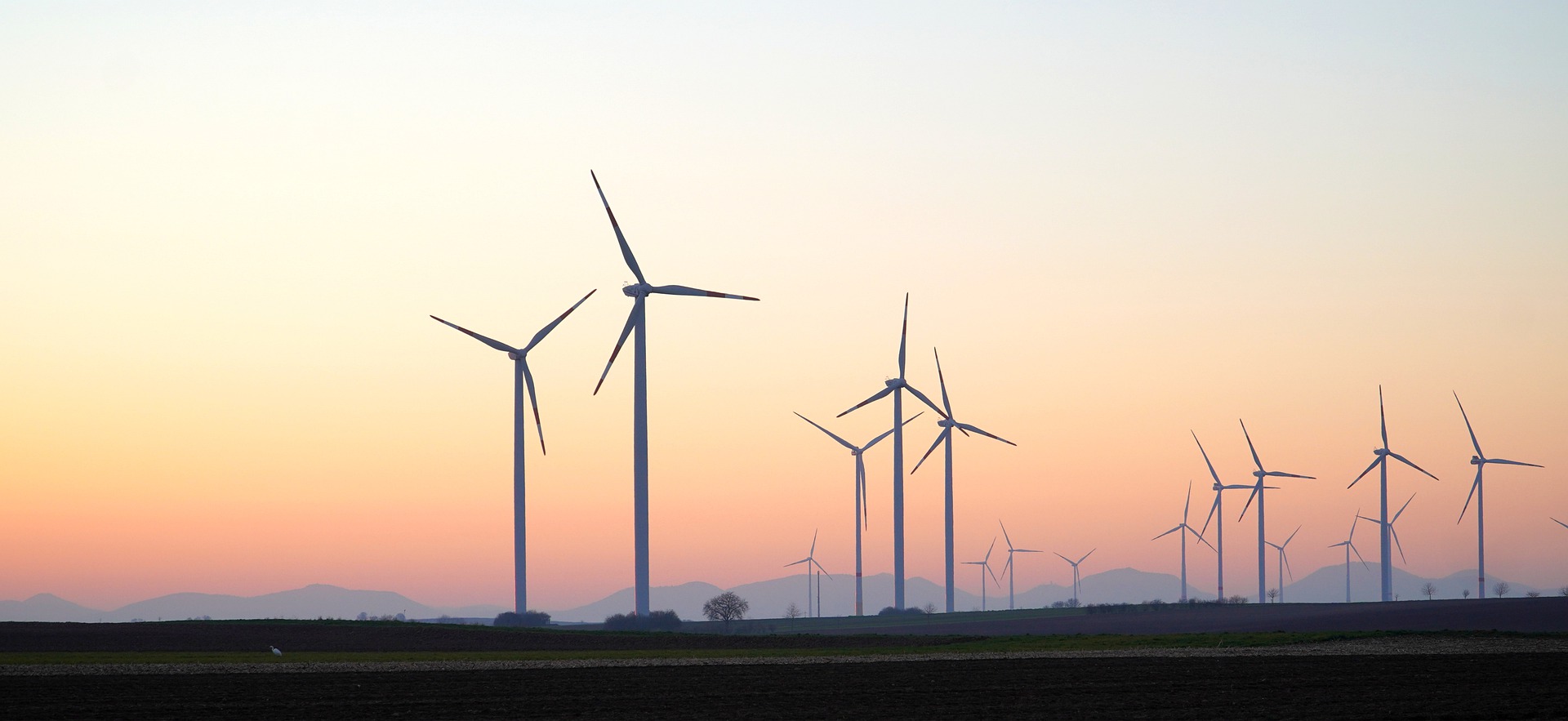 Windmolens. Beeld: Pixabay – Matthiasboeckel
