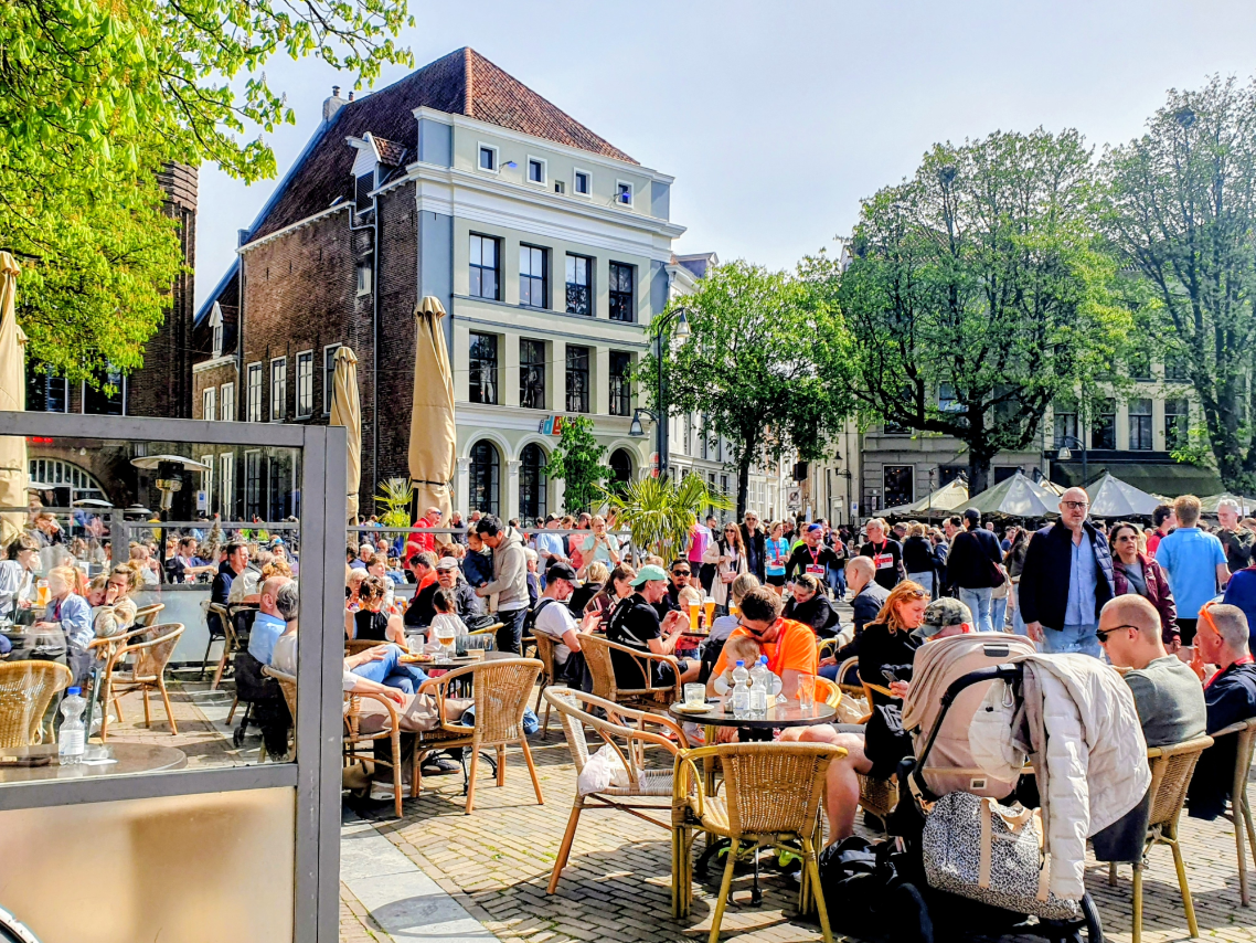 April was zeer droog, zeer zonnig en zacht