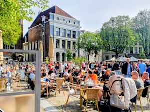 April was zeer droog, zeer zonnig en zacht