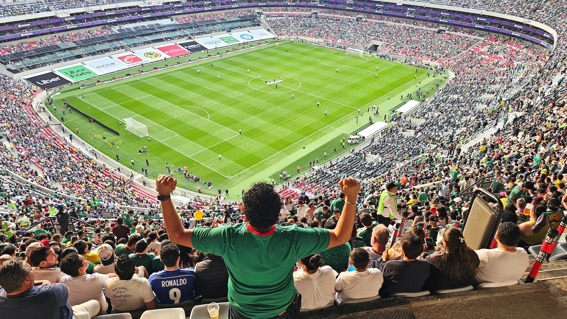 Zeer felle zon, maar ook kans op buien bij opening WK in Mexico