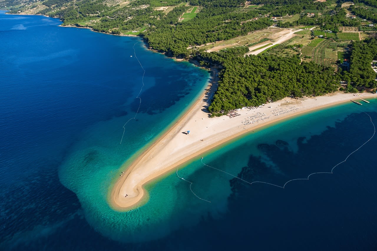 Zlatni Rat Kroatië. Foto: Adobestock / Marko