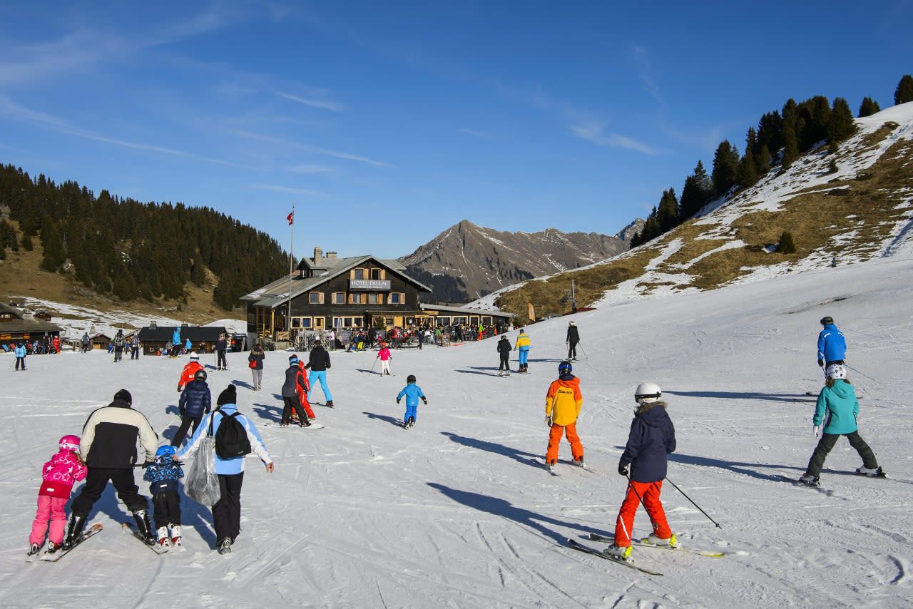 ANP-EPA-weinig-sneeuw-in-lage-skidorpen-Alpen