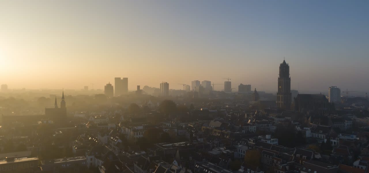 Smog in Utrecht. Beeld AdobeStock / Donald