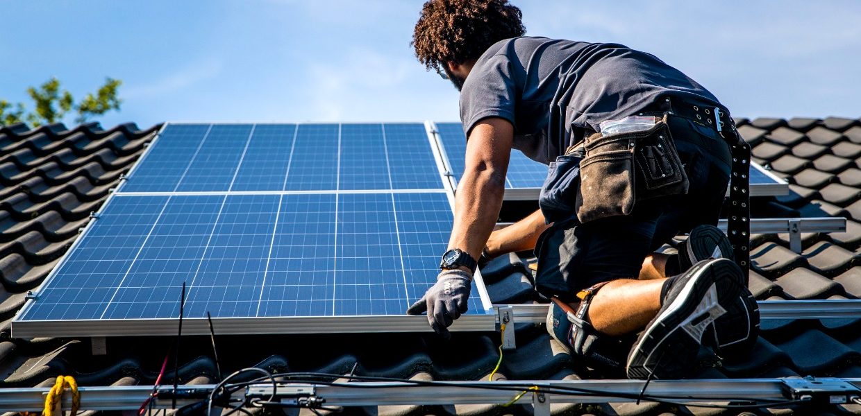 Voor 2022 een miljoen zonnepanelen op Amsterdamse daken
