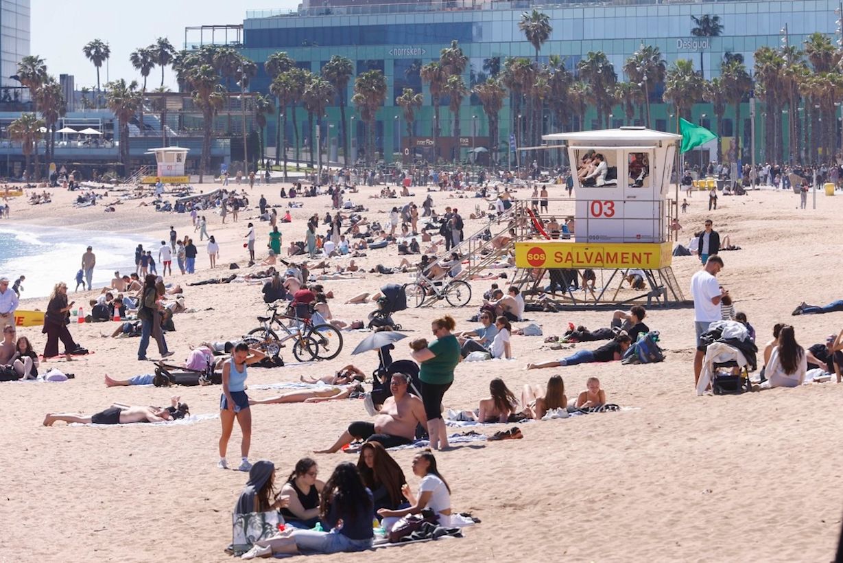 Het strand van Barcelona in Spanje. Foto: ANP / QUIQUE GARCIA.