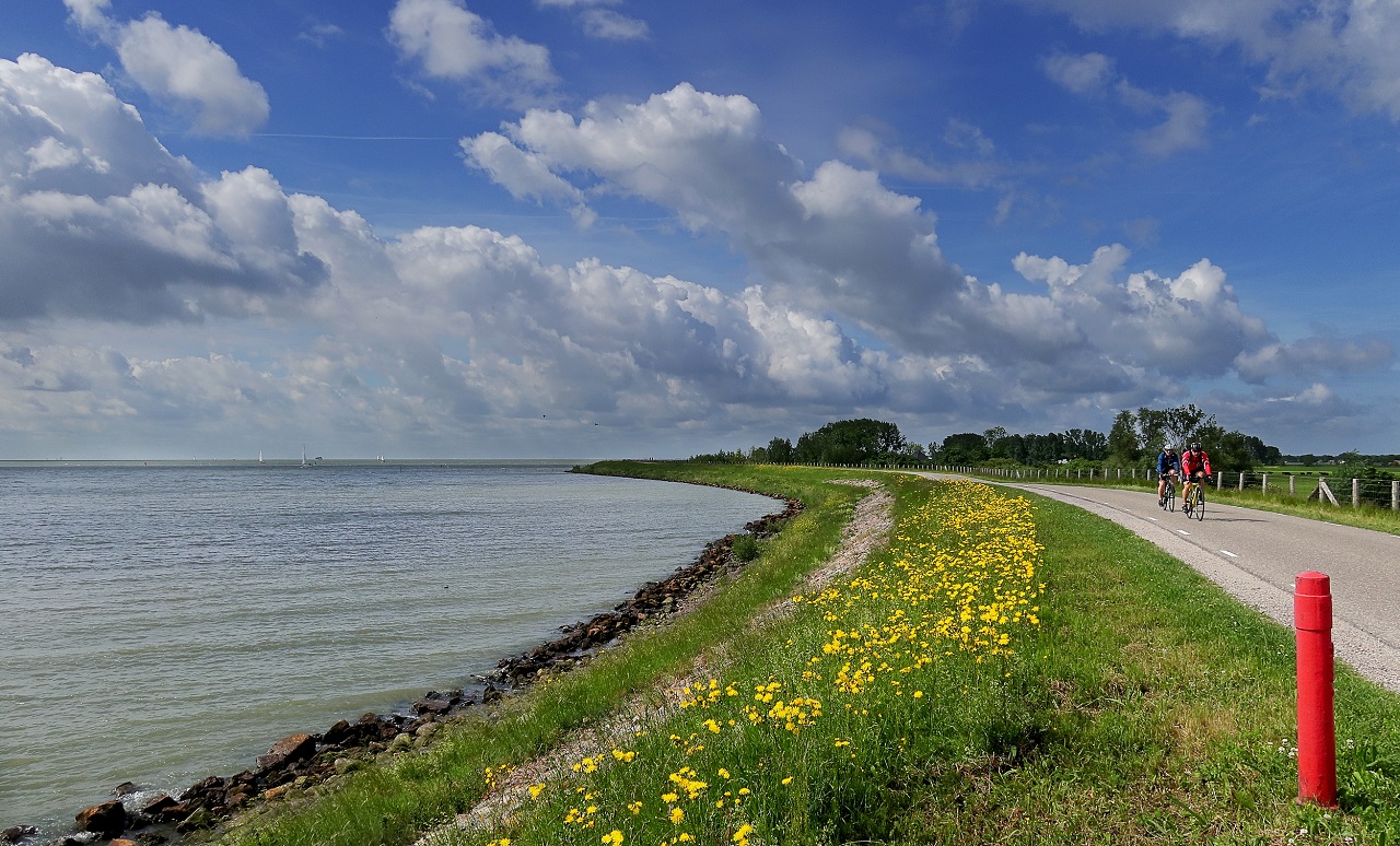 De kans is groot dat het meest droog blijft op Hemelvaartsdag. Foto: Henk Groenewoud