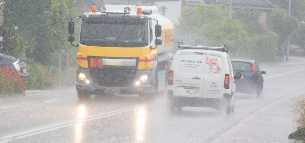 20190612-Ab-Donker-verkeer-heeft-last-van-regen-1280x600