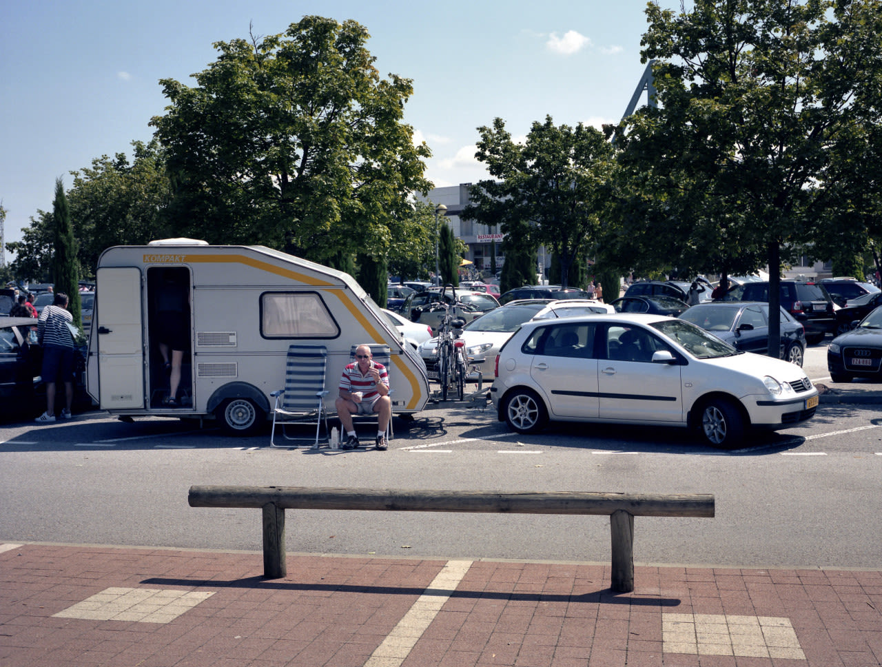ANP-AFP-vakantiegangers-op-parkeerplaats-in-Frankrijk