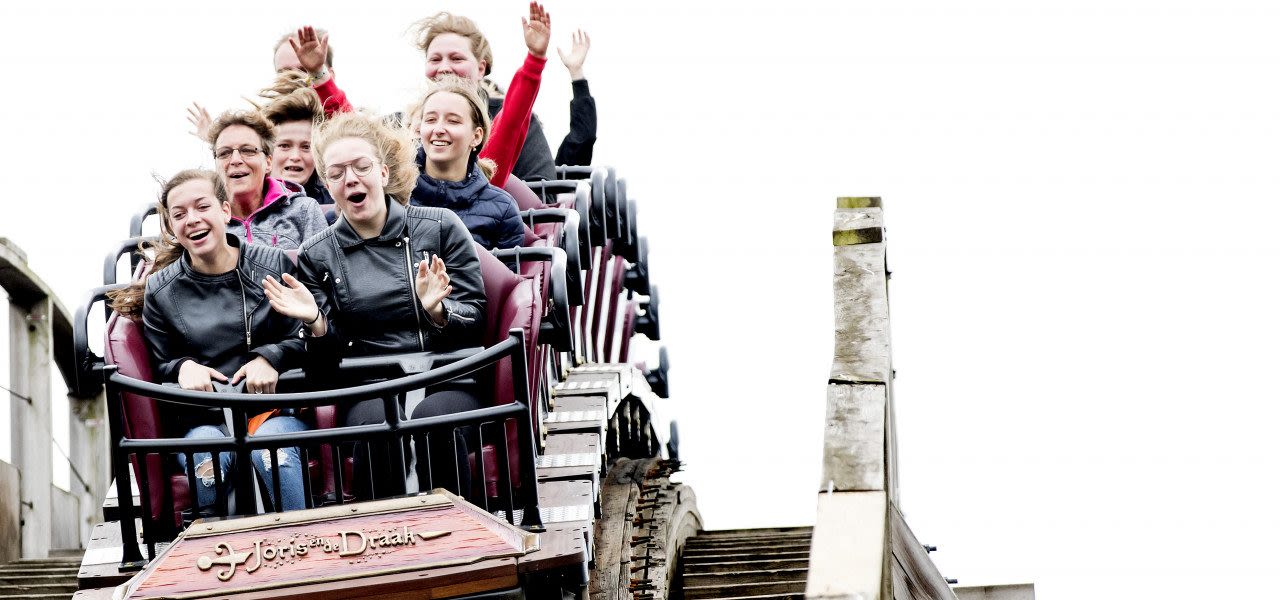 In-de-achtbaan-in-de-Efteling-op-Hemelvaartsdag-30-mei-2019-e1559238080182-1280x600