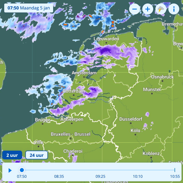 Zware sneeuwbuien trekken over Zeeland, het zuiden van Zuid-Holland, Utrecht en het noorden. Nieuwe buien volgen vanaf zee. 