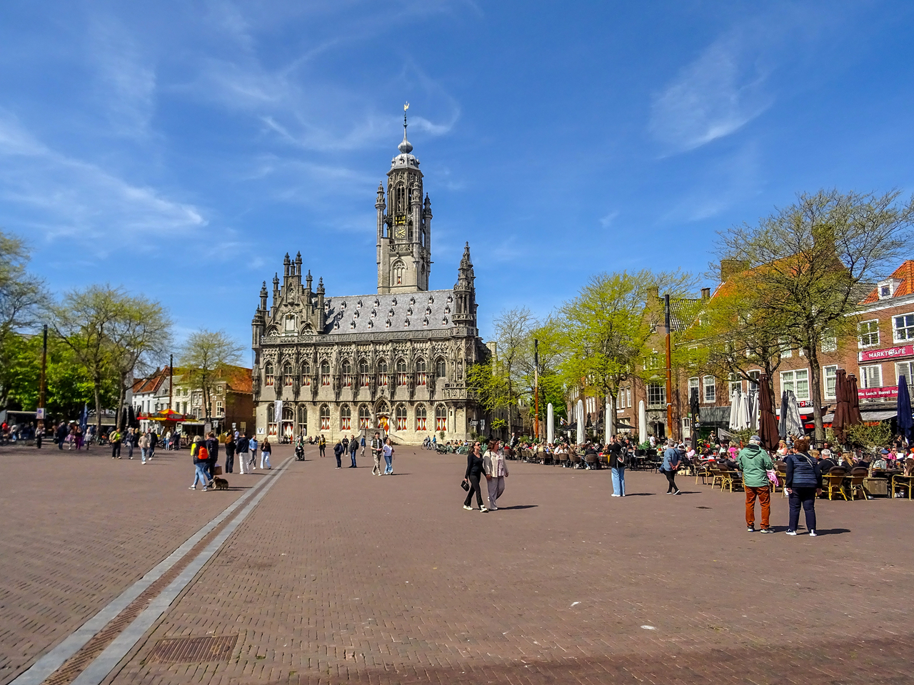 Het was een zonnige aprilmaand. Foto: Ria Brasser