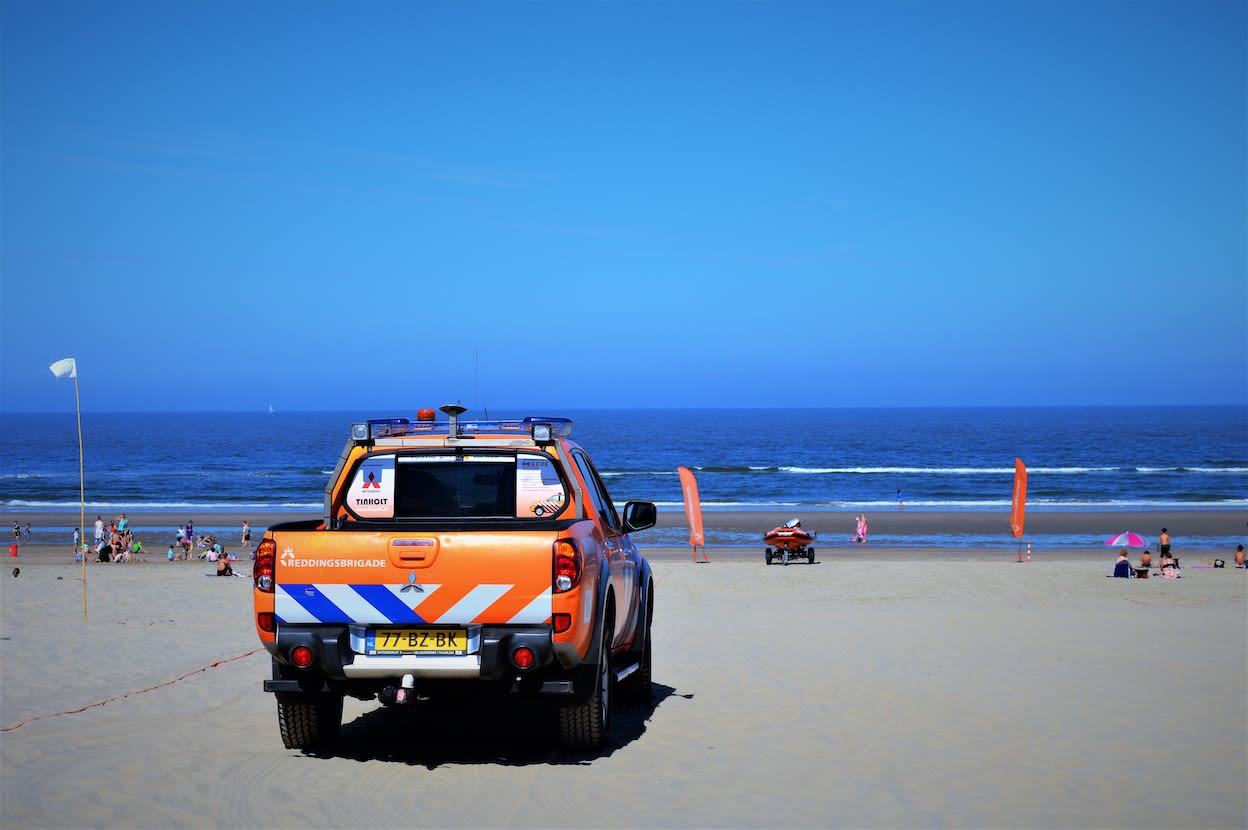 De reddingsbrigade aan de Nederlandse kust. Foto: Henk Luntz.