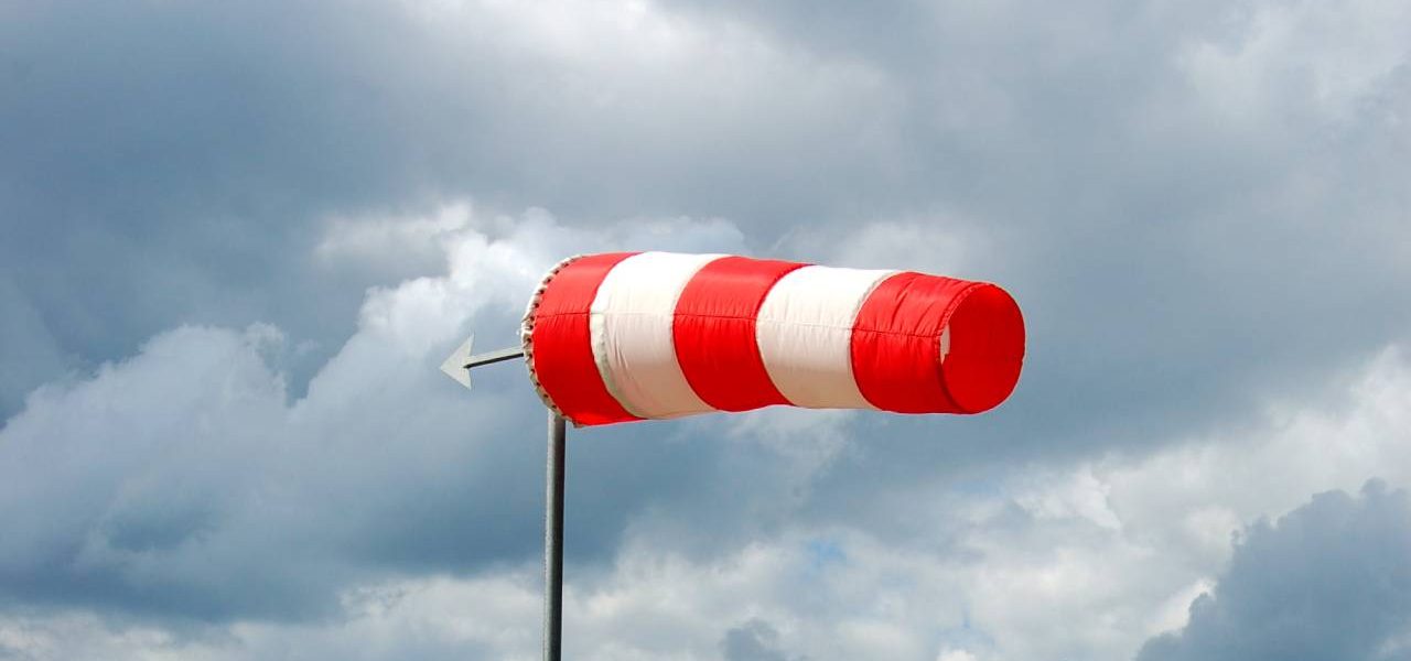 Is er vaker storm met Sinterklaas of met Kerstmis?