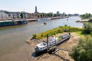 Record uit 1976 sneuvelt, afvoer Rijn laagste ooit in juli